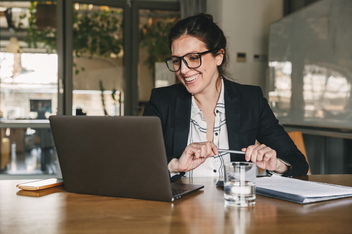 Czym jest kobiecy styl zarządzania?