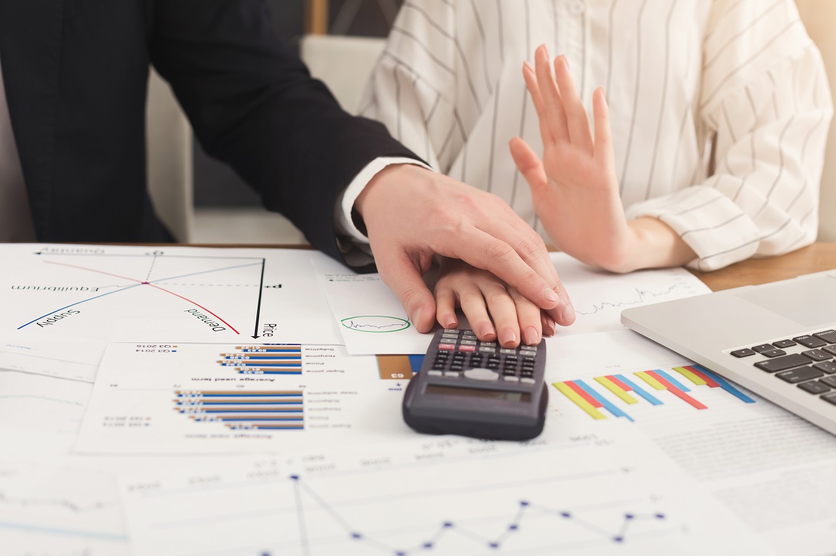 Co grozi za molestowanie seksualne w pracy?